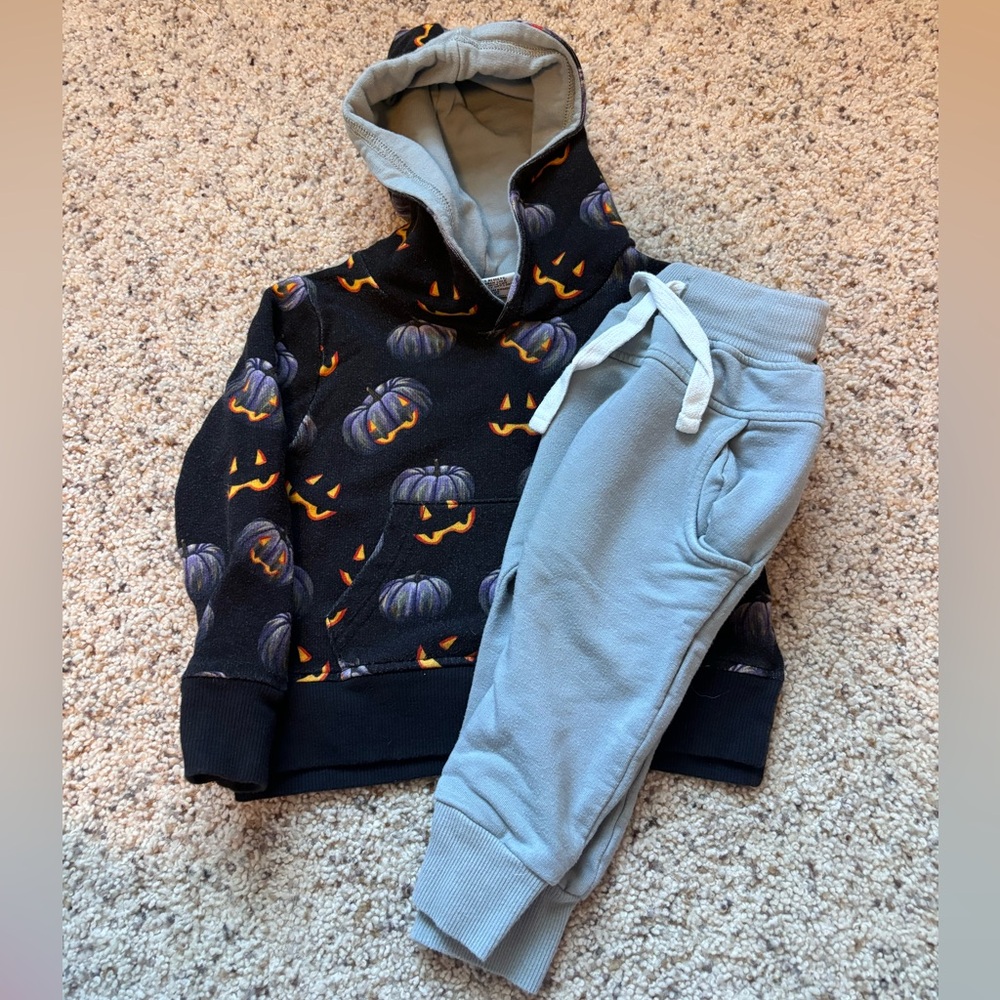 Bums and Roses jogger set